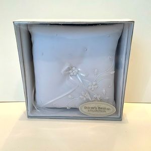 NWT David’s Bridal ring bearer pillow